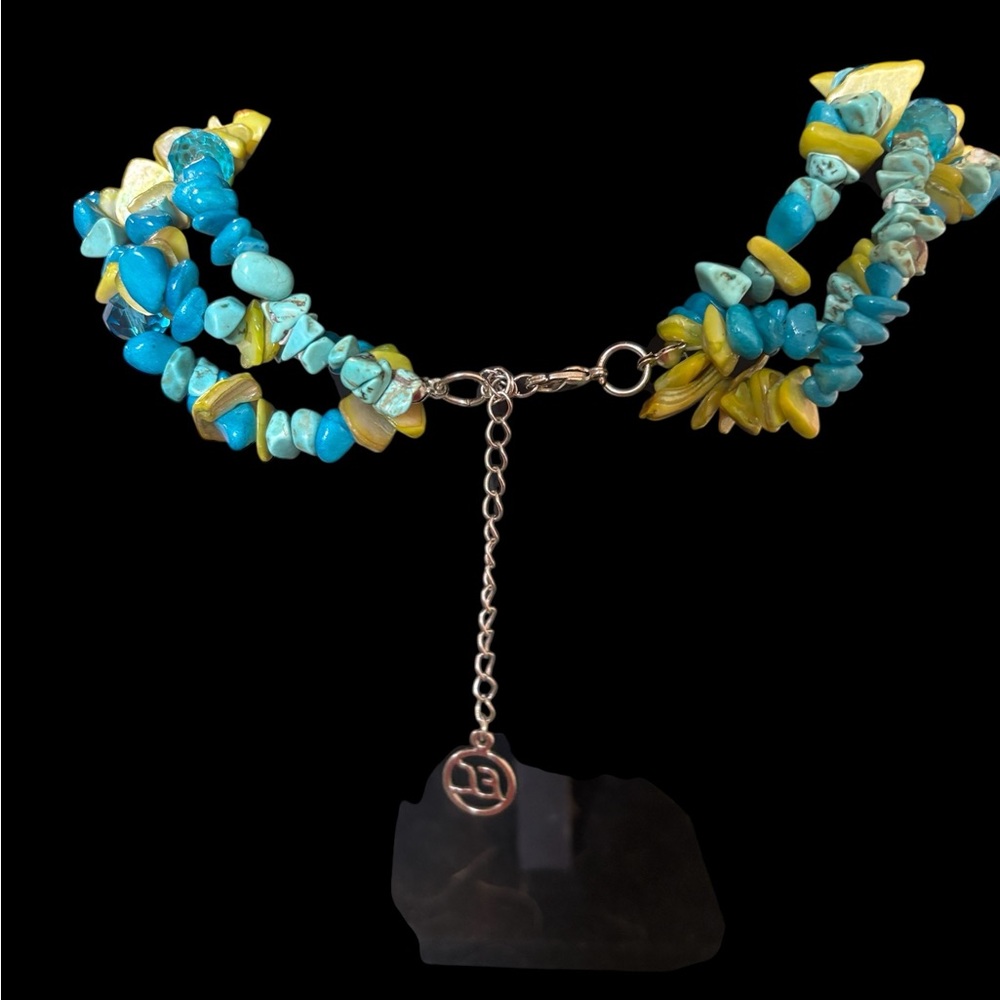 Erica Lyons Turquoise and Green Abalone Shell Necklace with 4 inch extender - Picture 3 of 6